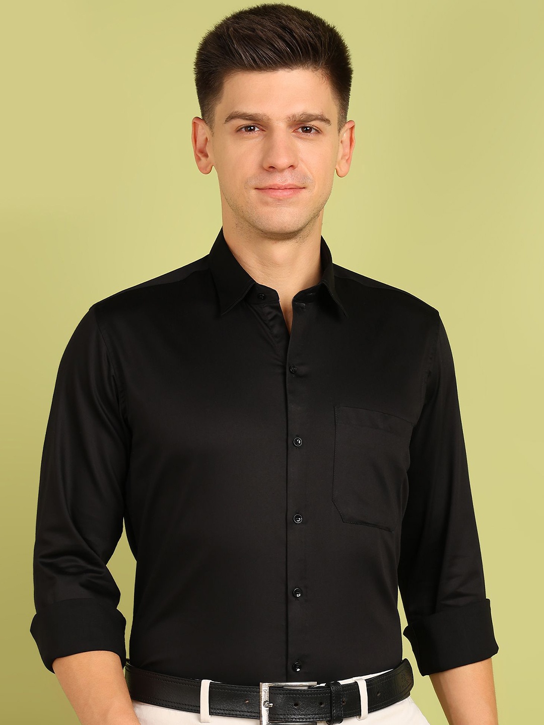 

FUBAR Men Solid Slim Fit Formal Shirt, Black