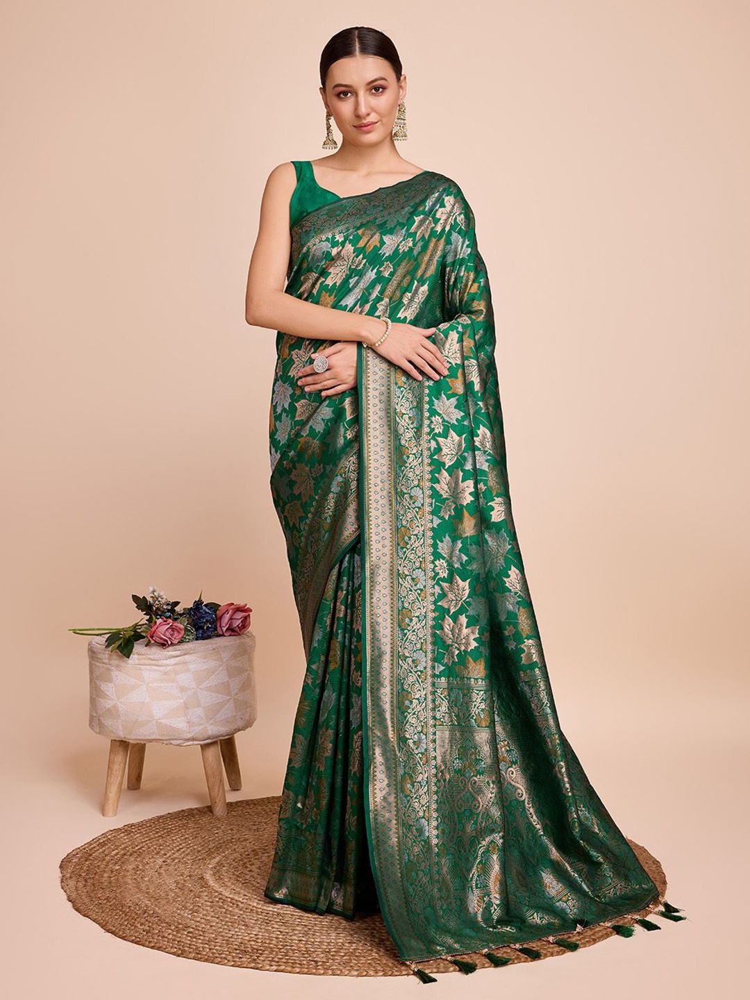 

Bansari Textiles Woven Design Zari Ethnic Motifs Banarasi Saree, Green