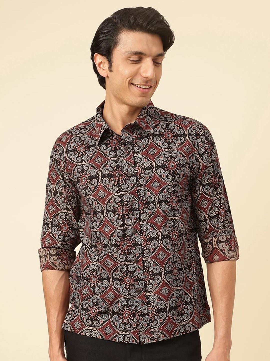 

Fabindia Men Straight Ethnic Printed Spread Collar Casual Shirt, Blue