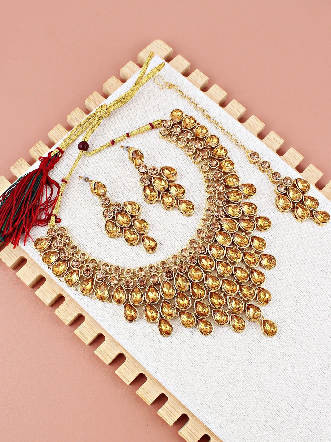 

LUCKY JEWELLERY Gold-Plated Stone-Studded Jewellery Set