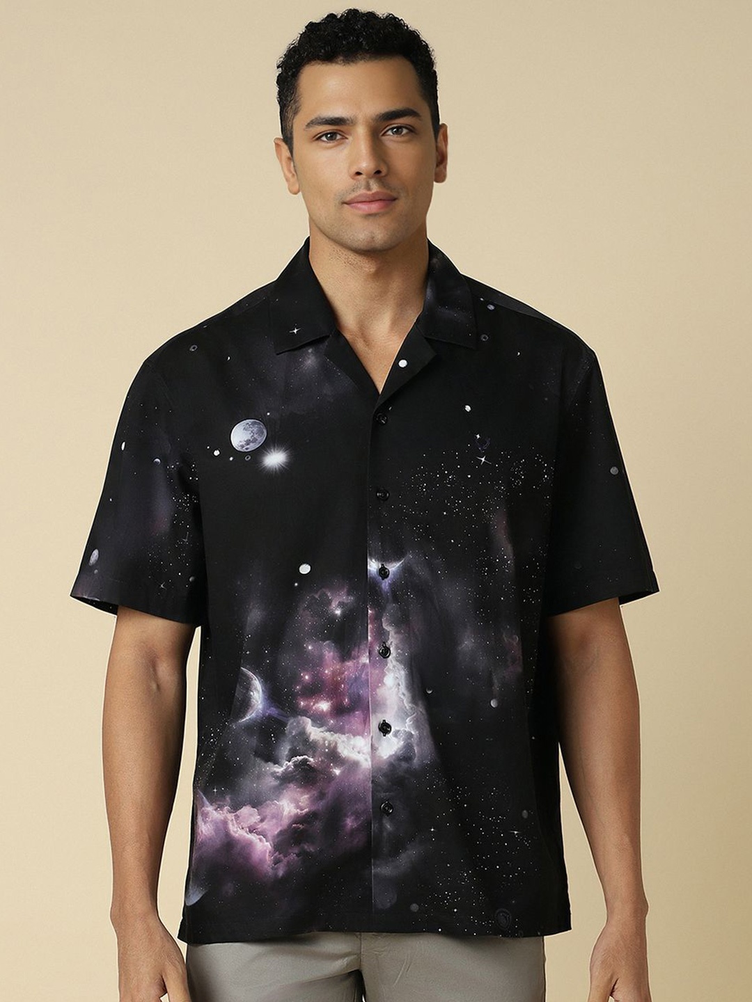 

Allen Solly Men Classic Cuban Collar Abstract Printed Cotton Casual Shirt, Black