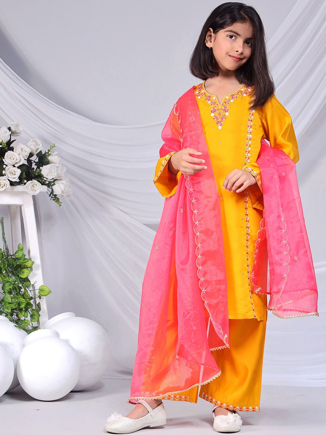 

BAESD Girls Embroidered Notch Neck Regular Sequinned Straight Kurti with Palazzo & Dupatta, Mustard