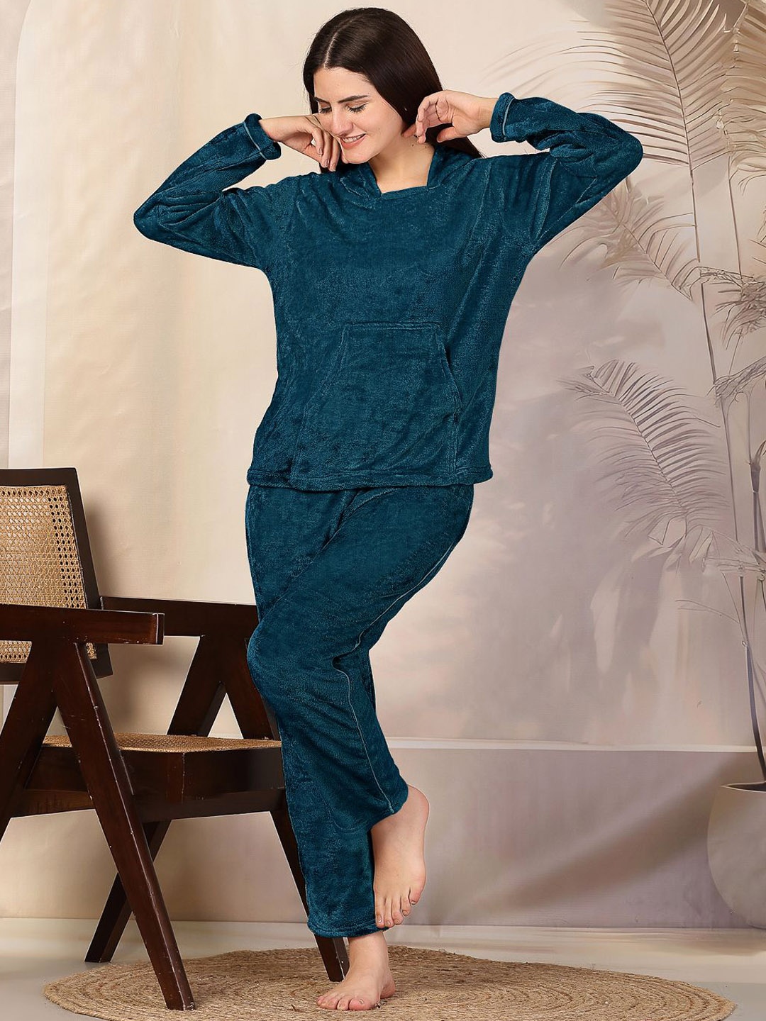 

FABINALIV Solid Hooded Winter Night Suit with Front Pocket, Turquoise blue
