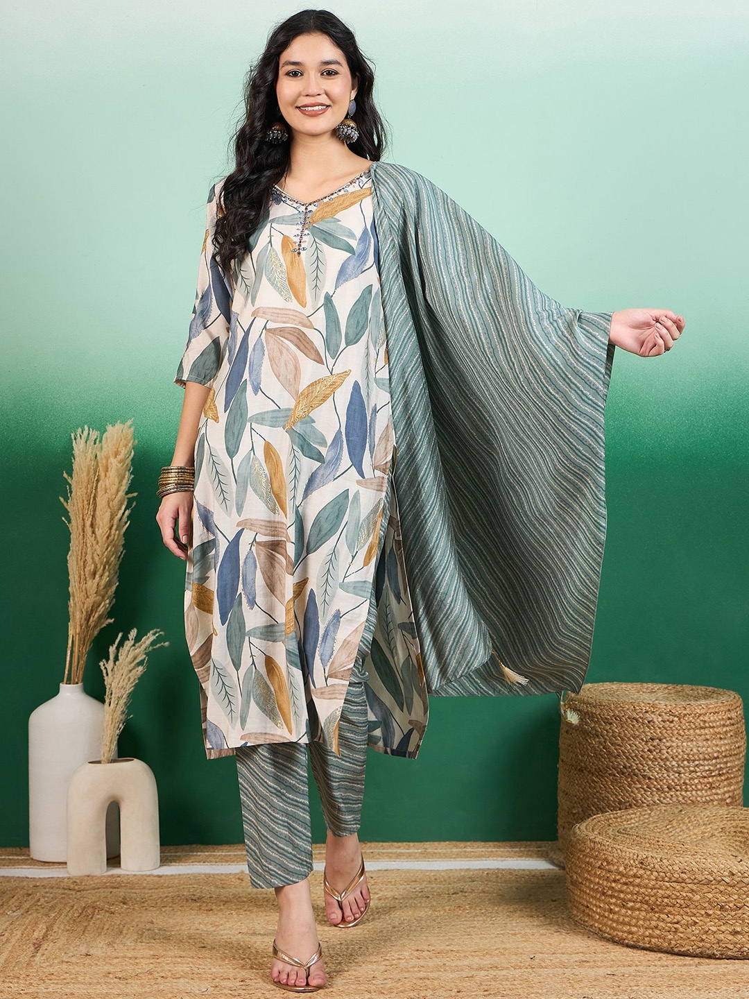 

Sangria Floral Printed V Neck Straight Kurta Set With Dupatta, Grey