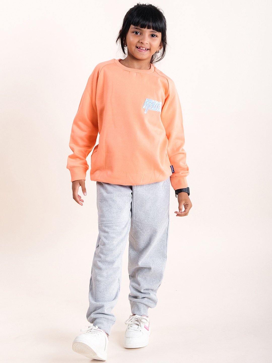 

KiddoPanti Girls Applique-Detailed Sweatshirt With Joggers, Peach