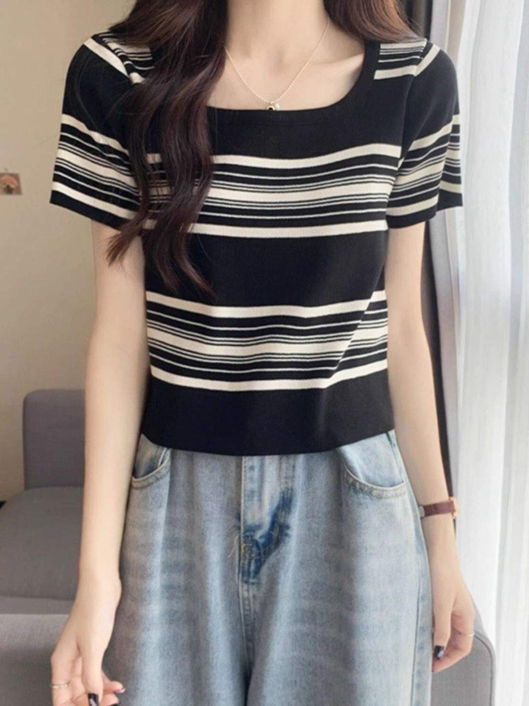 

KPOP Women Striped Scoop Neck Top, Black