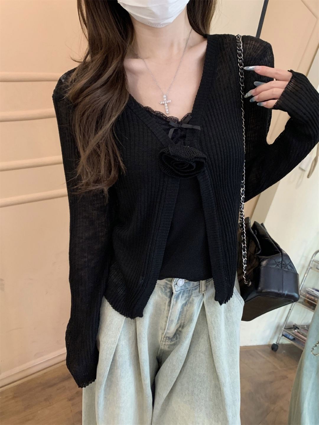 

HERE&NOW Women V-Neck Extended Sleeves Top, Black