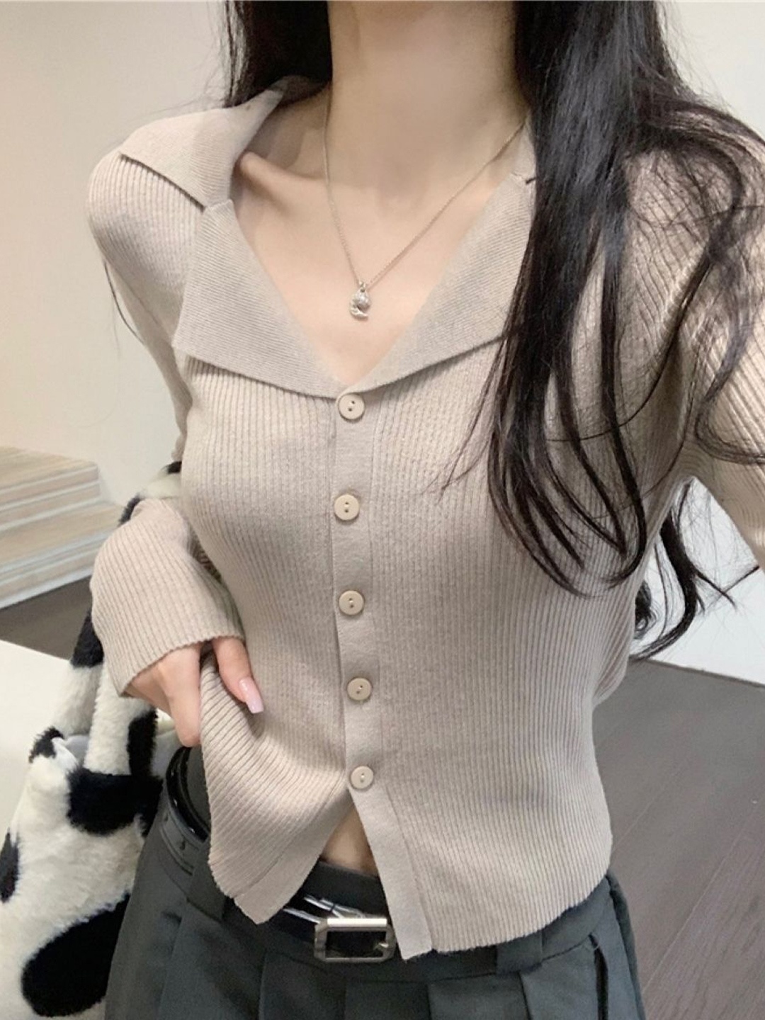 

HERE&NOW Women Lapel Collar Long Extended Sleeves Casual Top, Grey