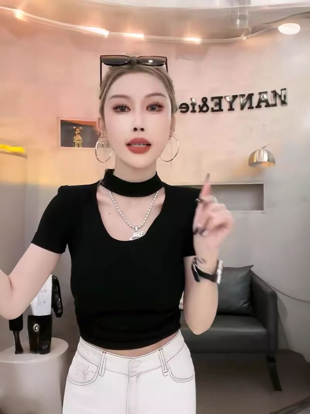 

HERE&NOW Women Choker Neck Short Sleeves Crop Top, Black