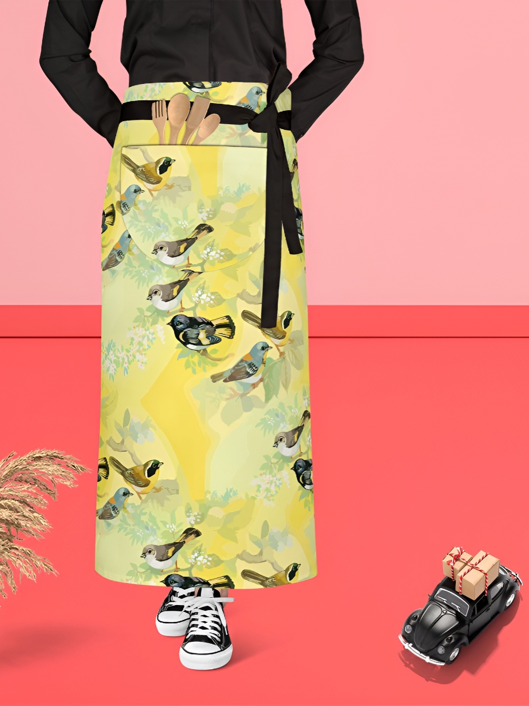 

ArtzFolio Black & Yellow Printed Cotton Waist Apron