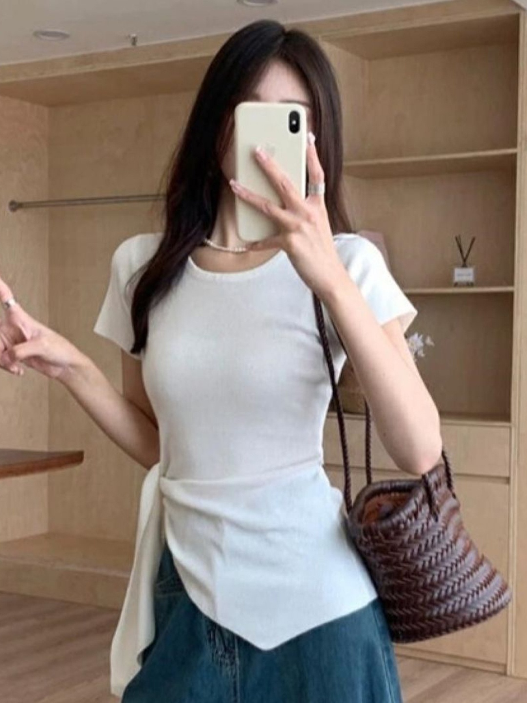 

KPOP Women Round Neck Short Sleeves Top, White