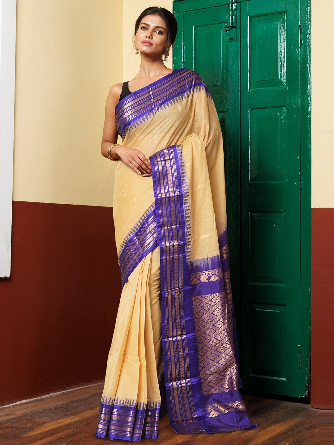 

Unnati Silks Woven Design Zari Pure Cotton Gadwal Saree, Beige
