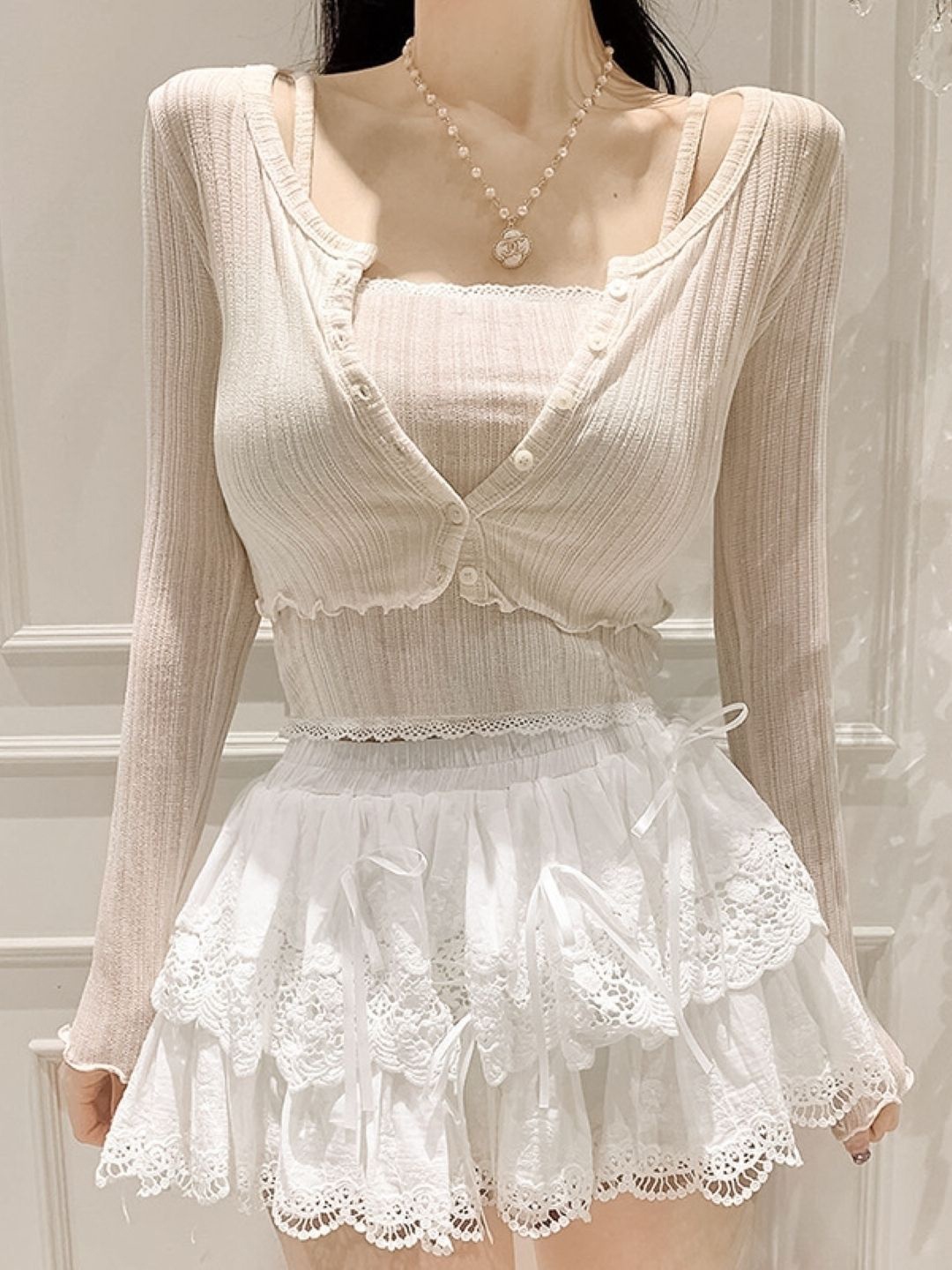 

KPOP Women V-Neck Crop Top, White