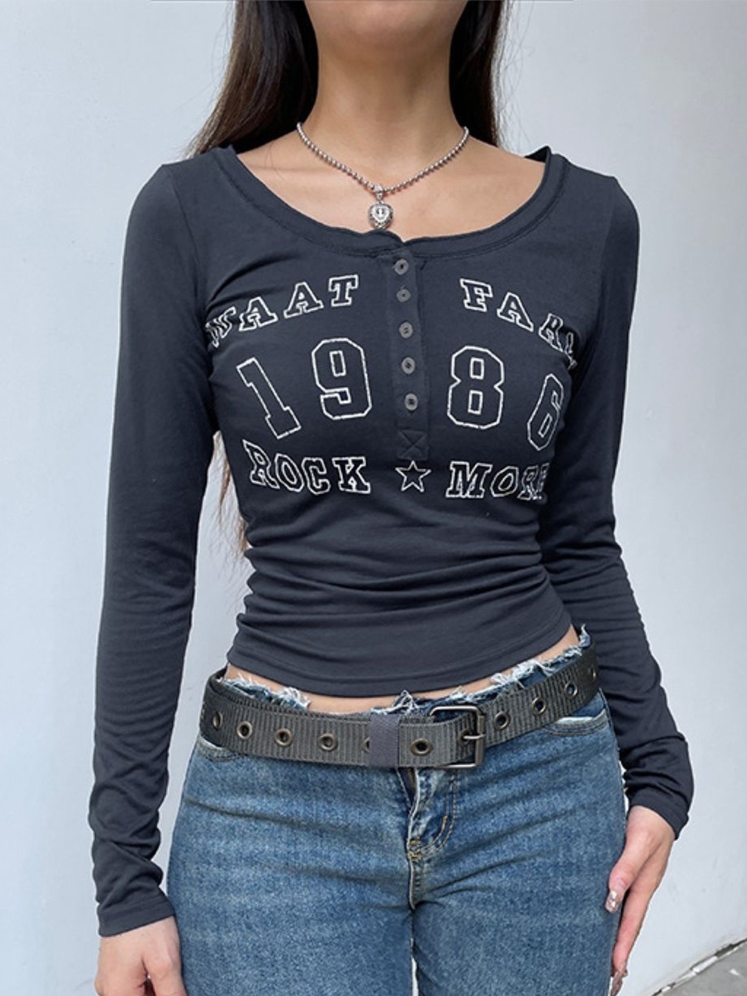 

KPOP Women Printed Extended Sleeves Top, Grey