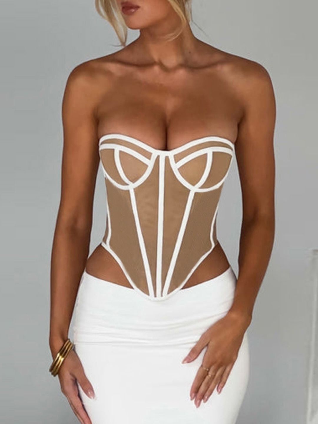 

KPOP Women Sweetheart Neck Crop Top, White