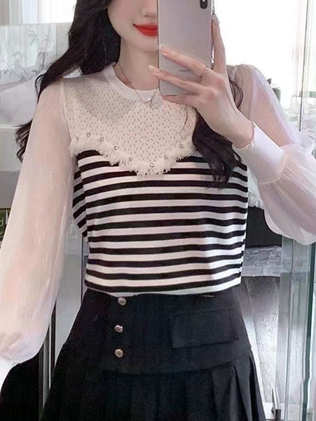 

KPOP Women Round Neck Long Sleeves Horizontal Stripes Pure Cotton Top, Cream