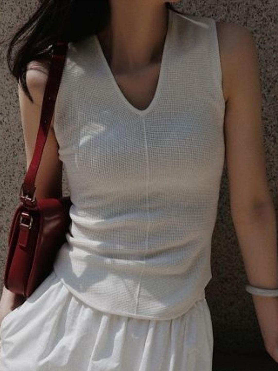 

KPOP Women V-Neck Sleeveless Top, White