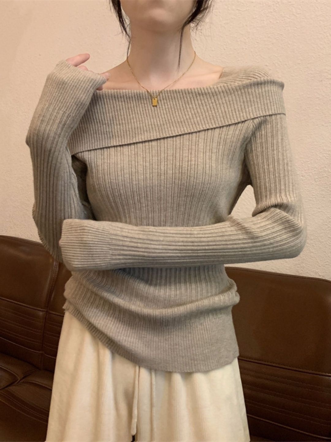 

HERE&NOW Extended Sleeves Top, Brown