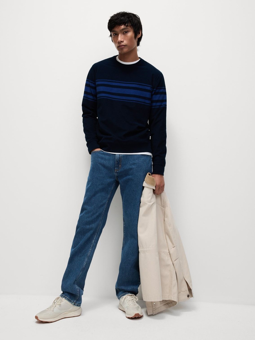 

Marks & Spencer Men Round Neck Long Sleeves Pullover Sweatshirt, Multi