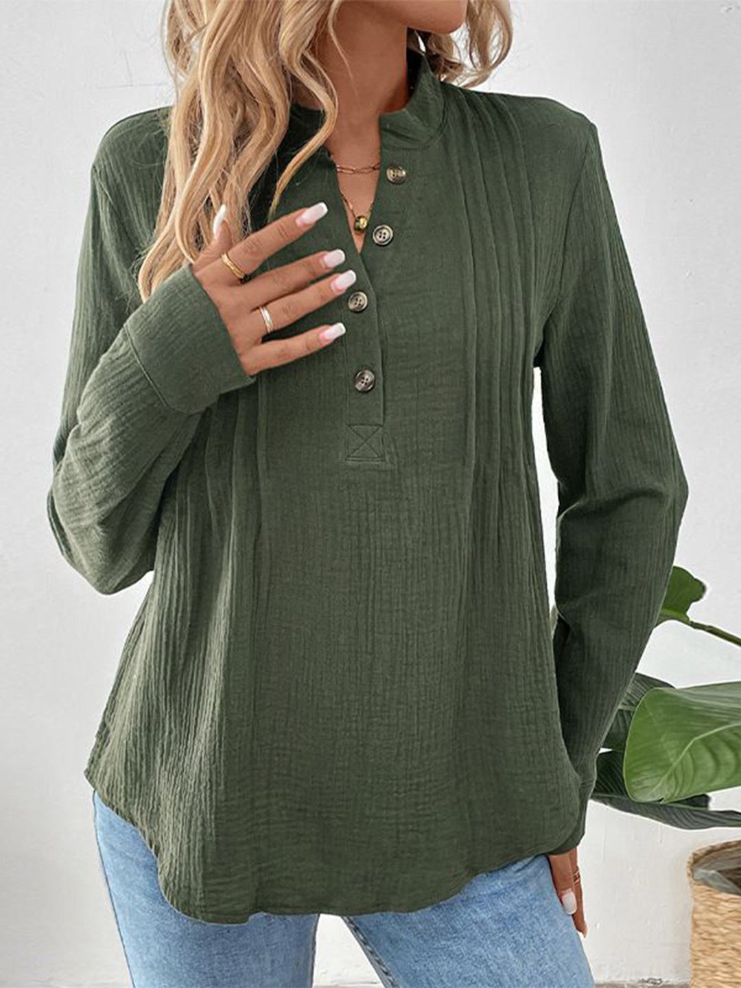 

StyleCast Women Mandarin Collar Shirt Style Top, Green