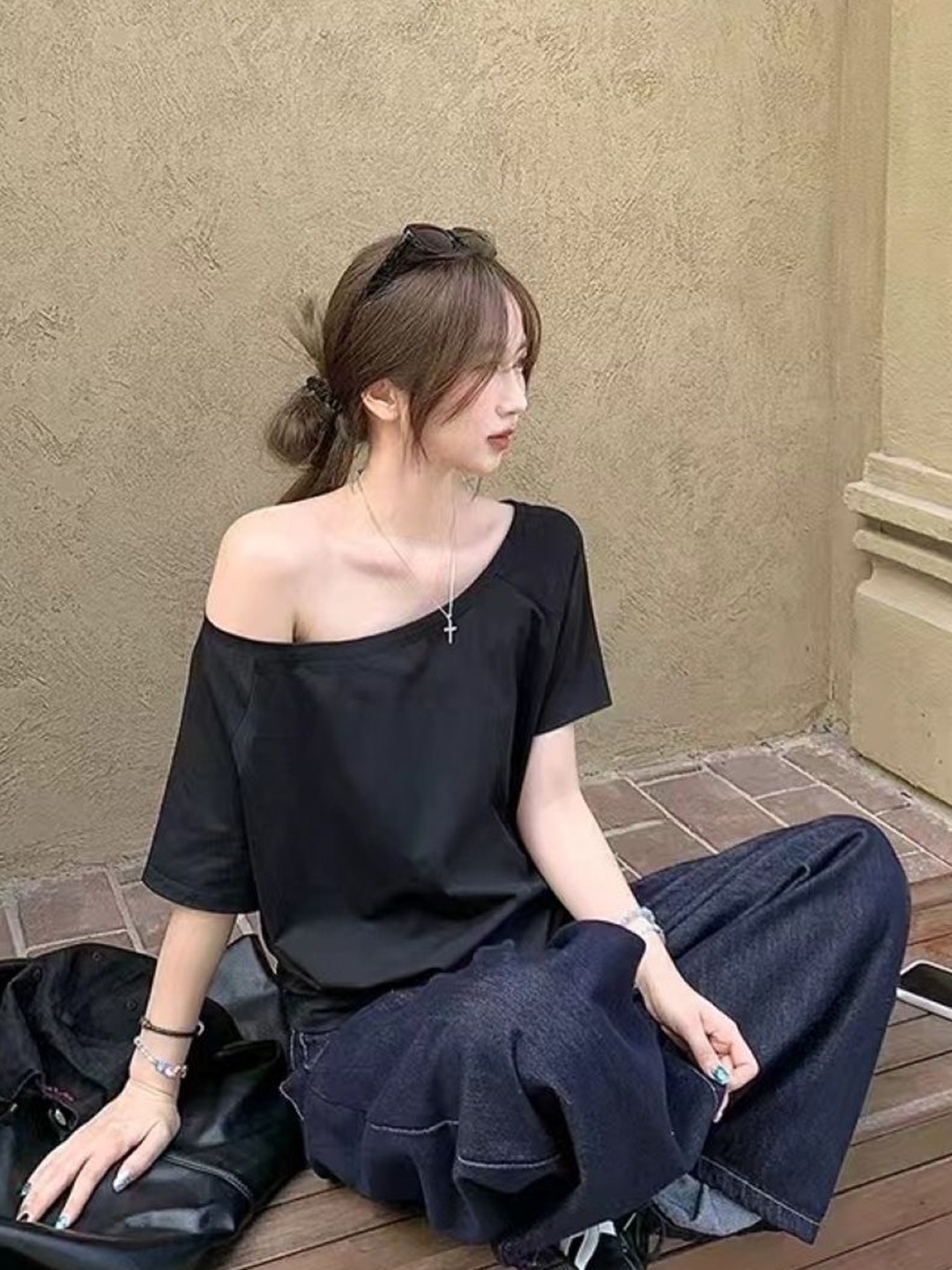 

HERE&NOW Women One Shoulder Short Sleeves Top, Black
