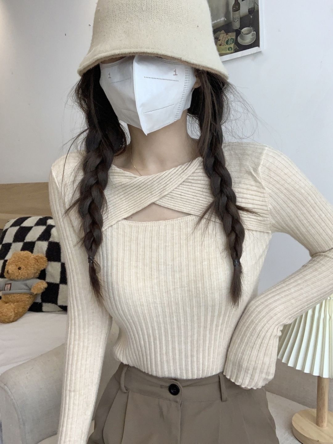 

HERE&NOW Women Striped Keyhole Neck Extended Sleeves Top, Cream