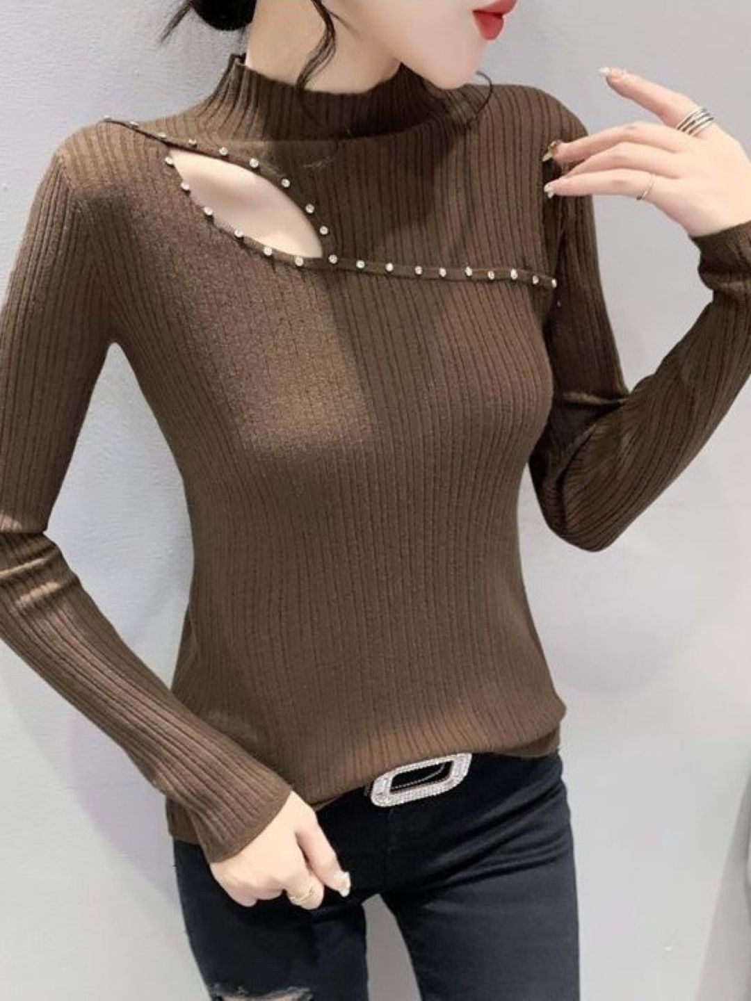 

HERE&NOW Women Round Neck Long Sleeves Top, Brown