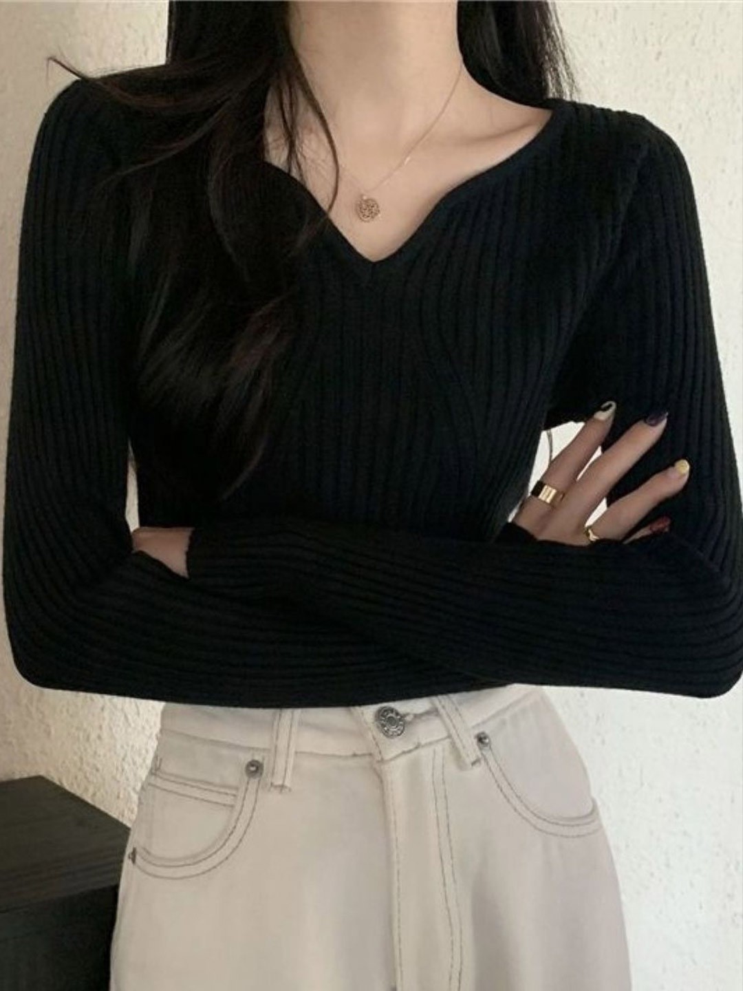 

HERE&NOW Women V-Neck Top, Black