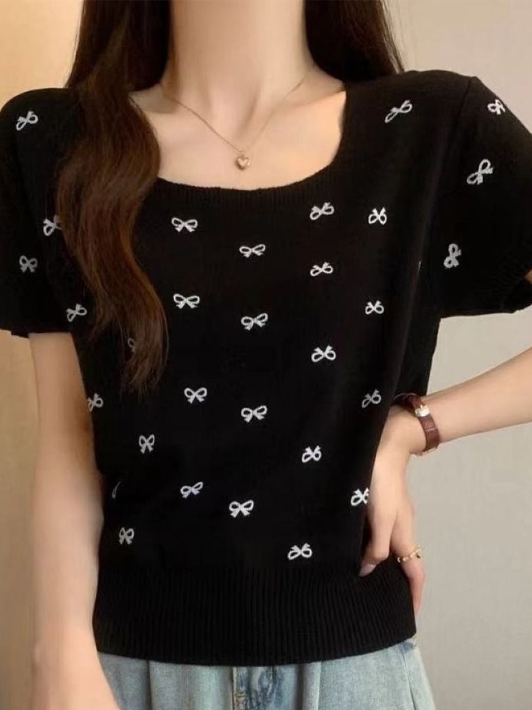 

KPOP Women Conversational Printed Round Neck Top, Black