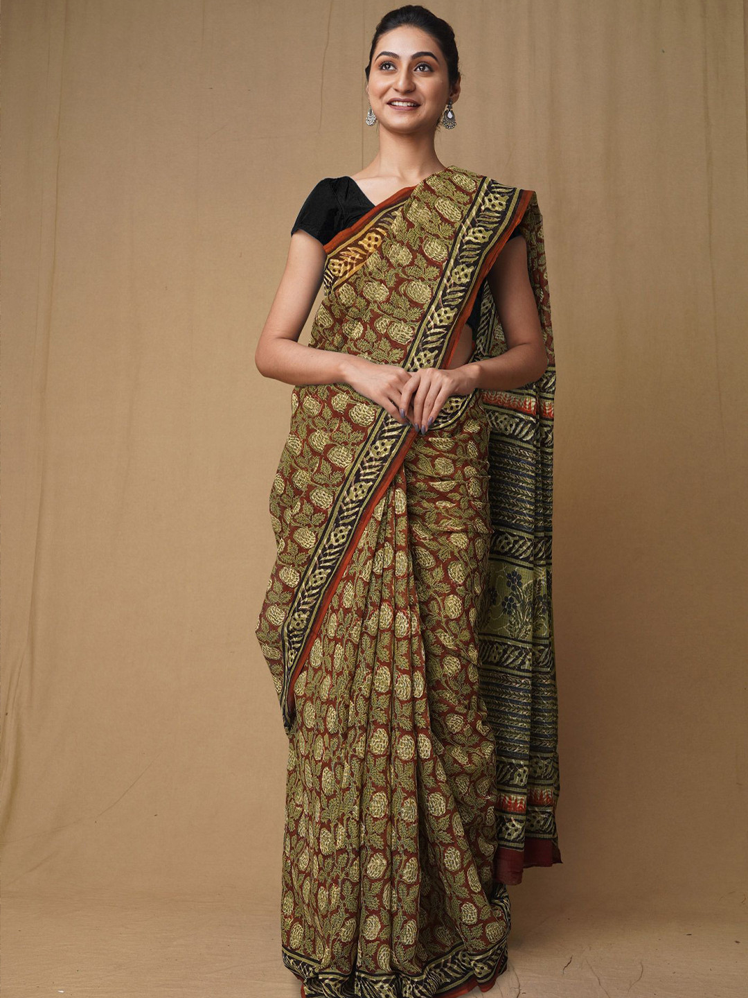 

Unnati Silks Floral Pure Cotton Kota Saree, Red