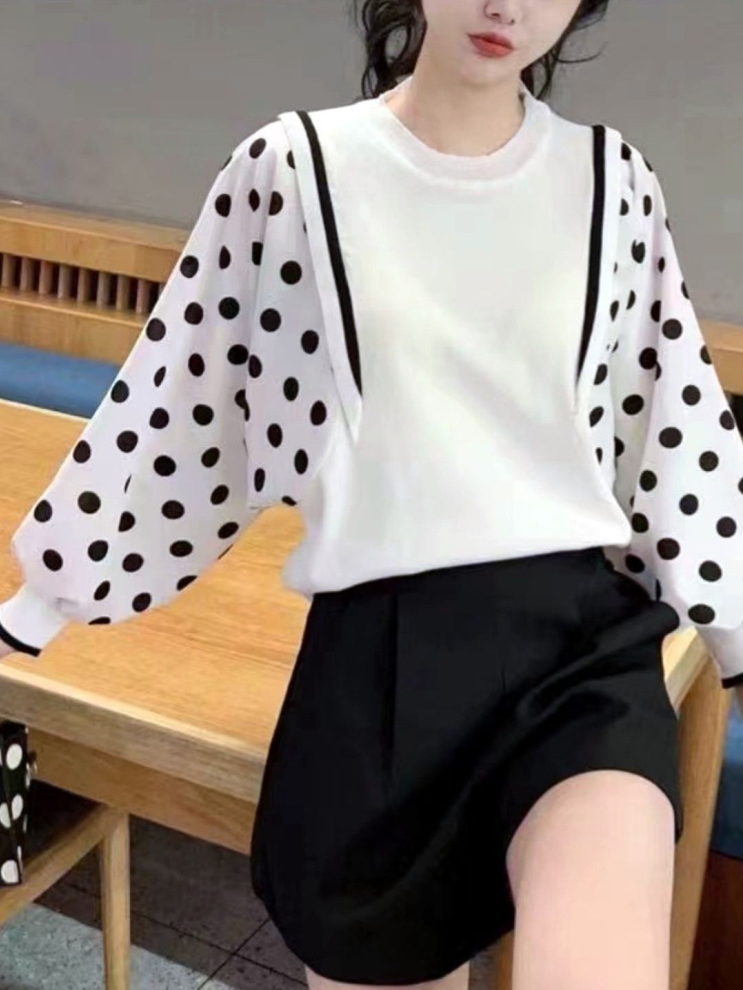 

KPOP Women Polka Dots Printed Puff Sleeve Pure Cotton Top, White