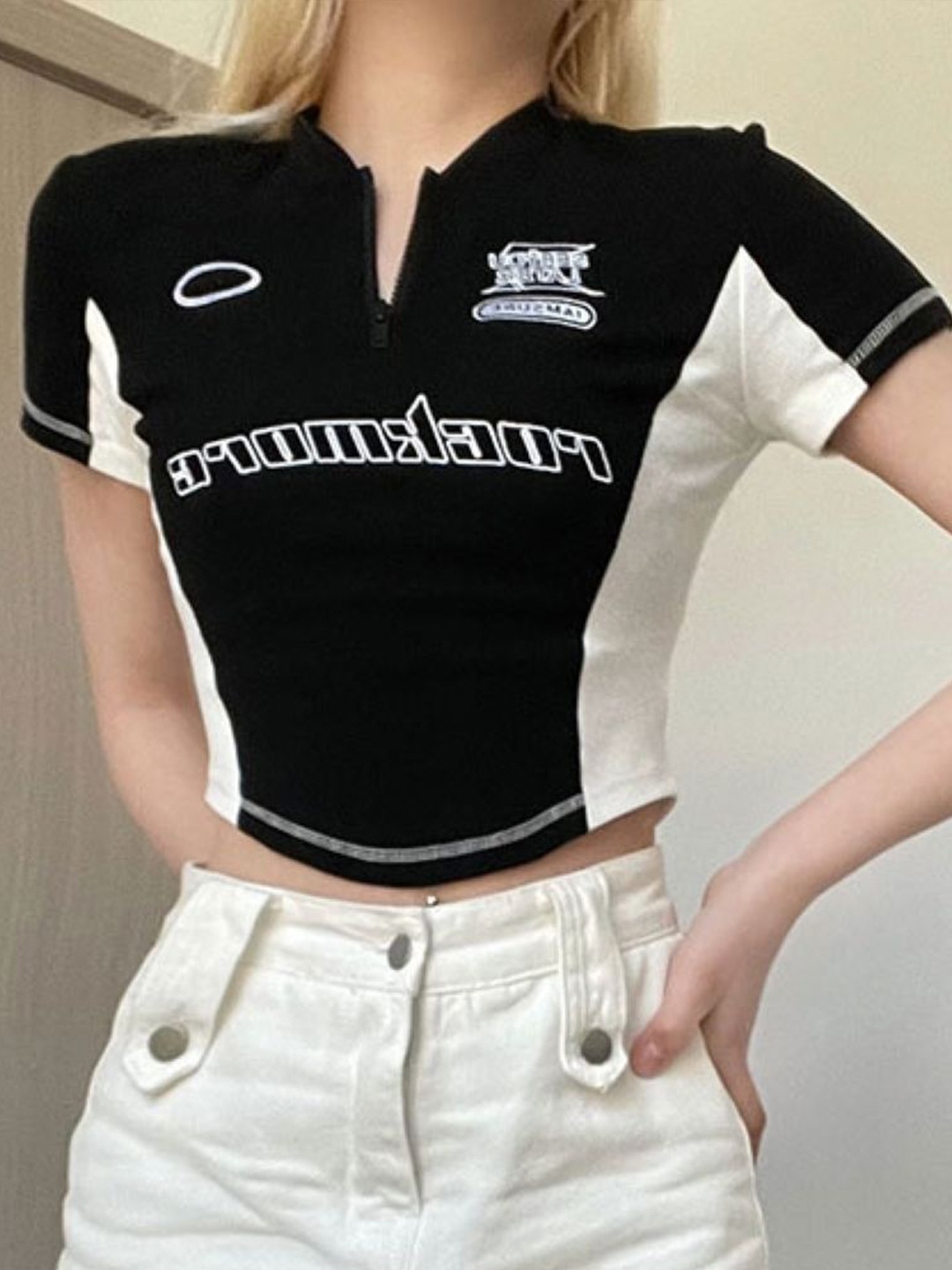 

KPOP Women Typography Printed Mandarin Collar Crop Top, Black