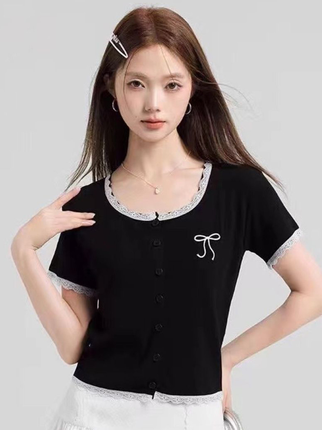 

KPOP Women Solid Top, Black