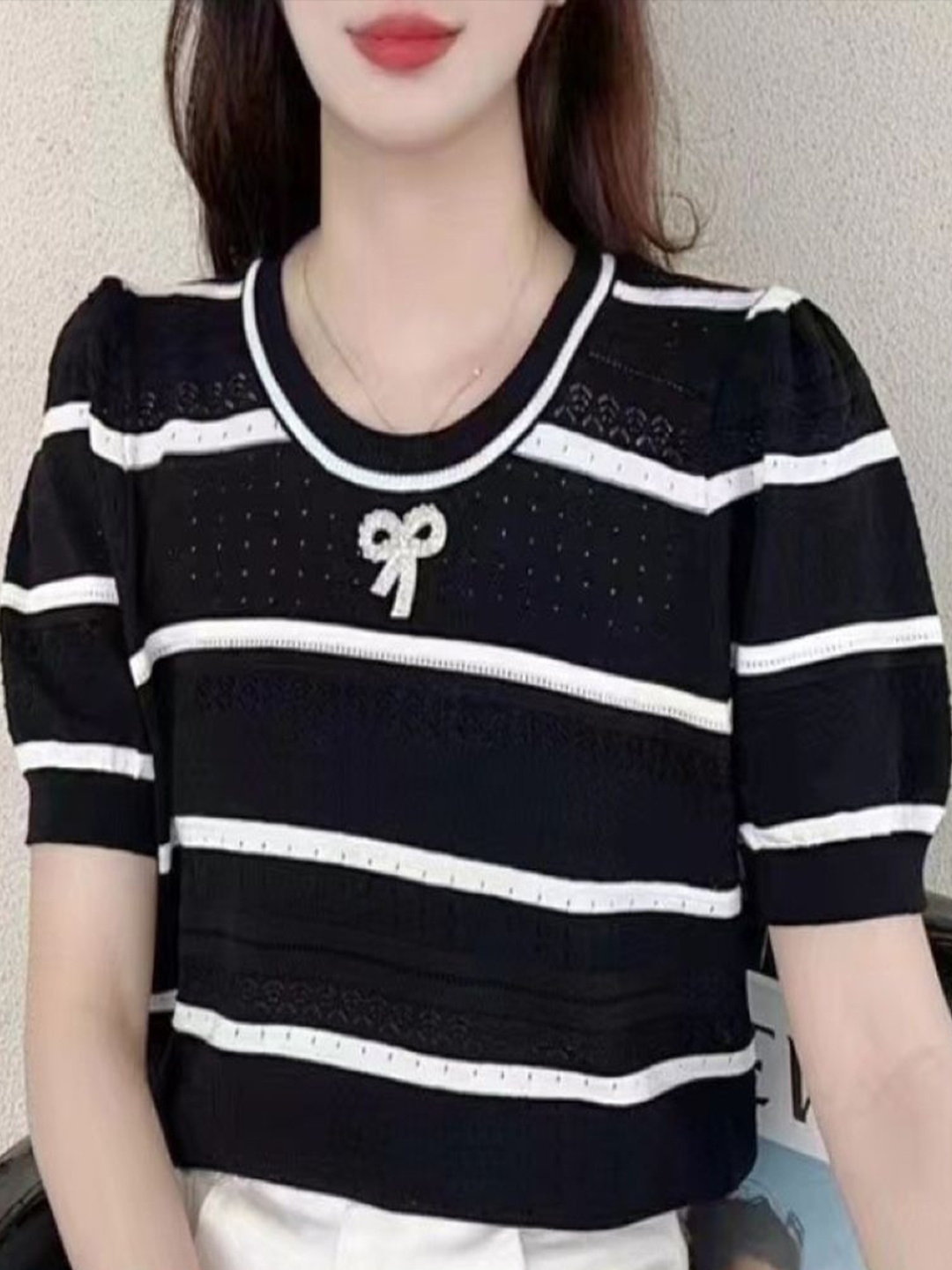 

KPOP Women Striped Round Neck Top, Black