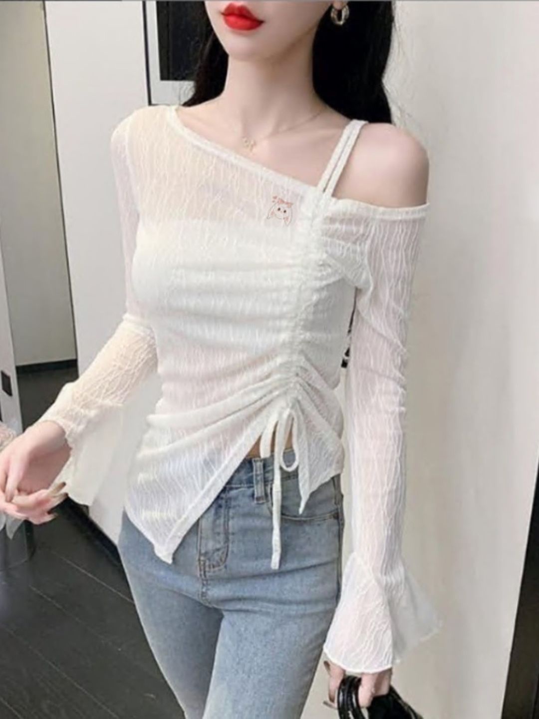 

HERE&NOW Women One Shoulder Extended Sleeves Top, White