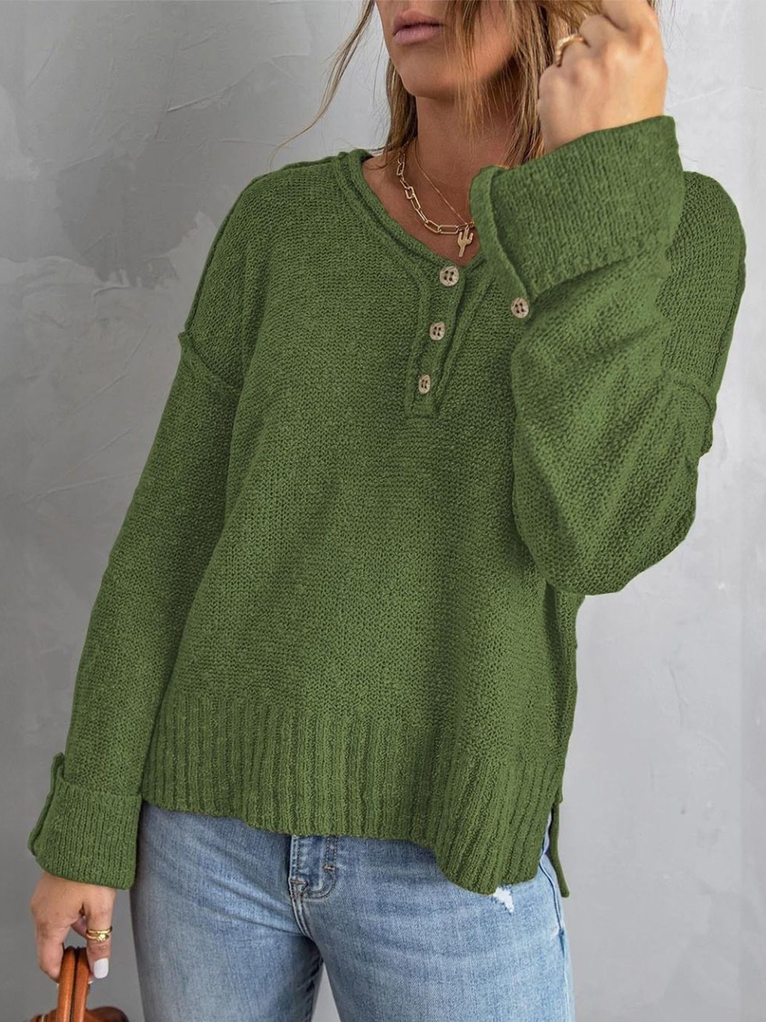 

StyleCast Women V-Neck Roll-Up Sleeves Top, Green