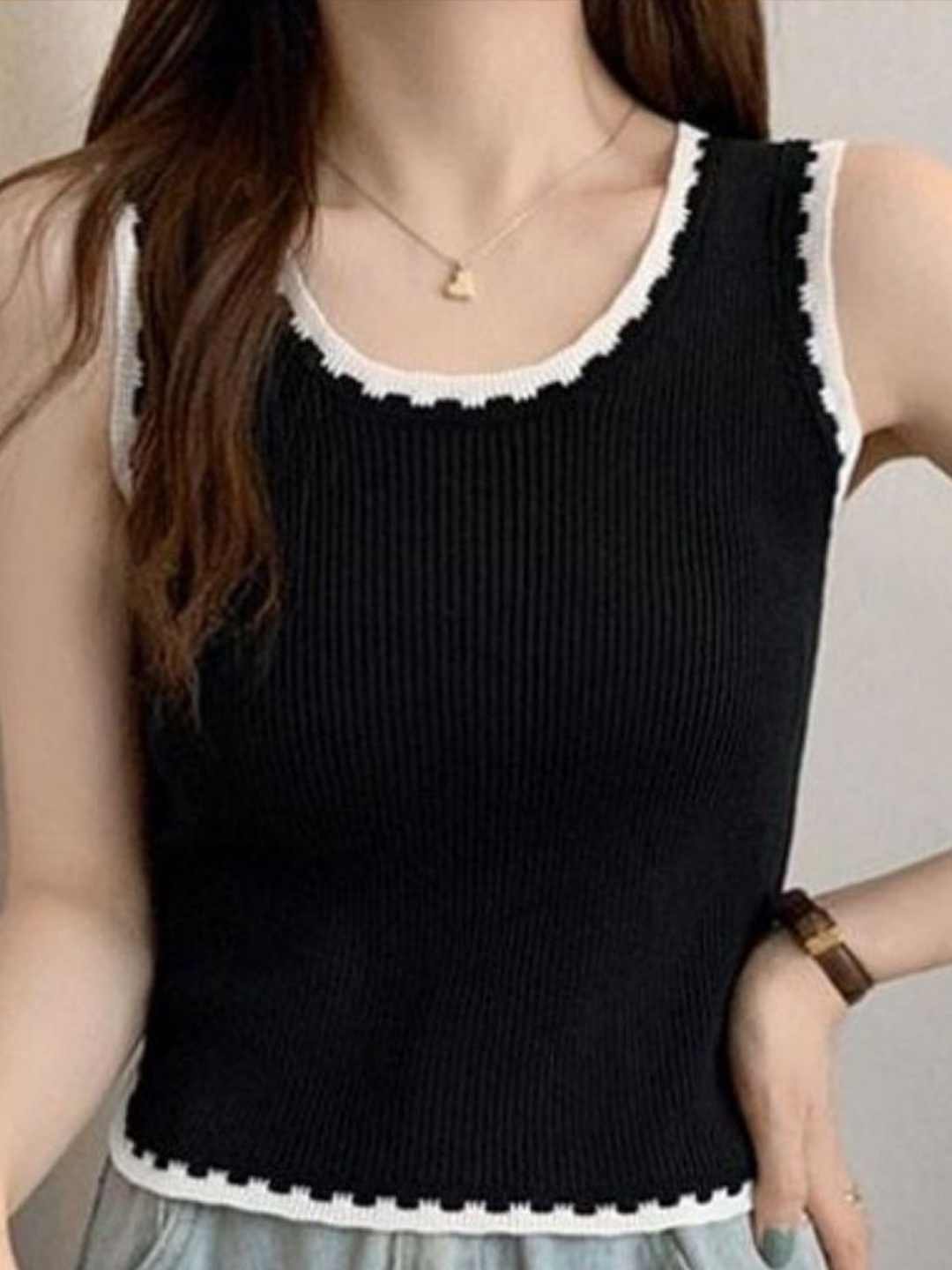 

HERE&NOW Women Round Neck Sleeveless Top, Black