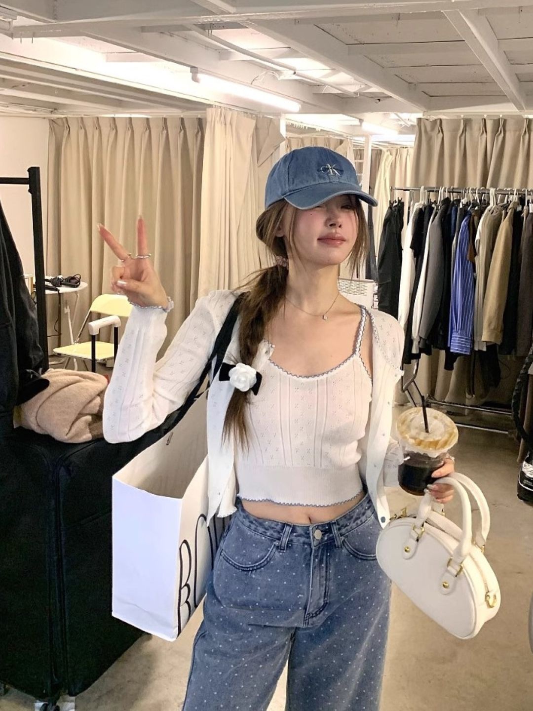 

KPOP Women Round Neck Top, White