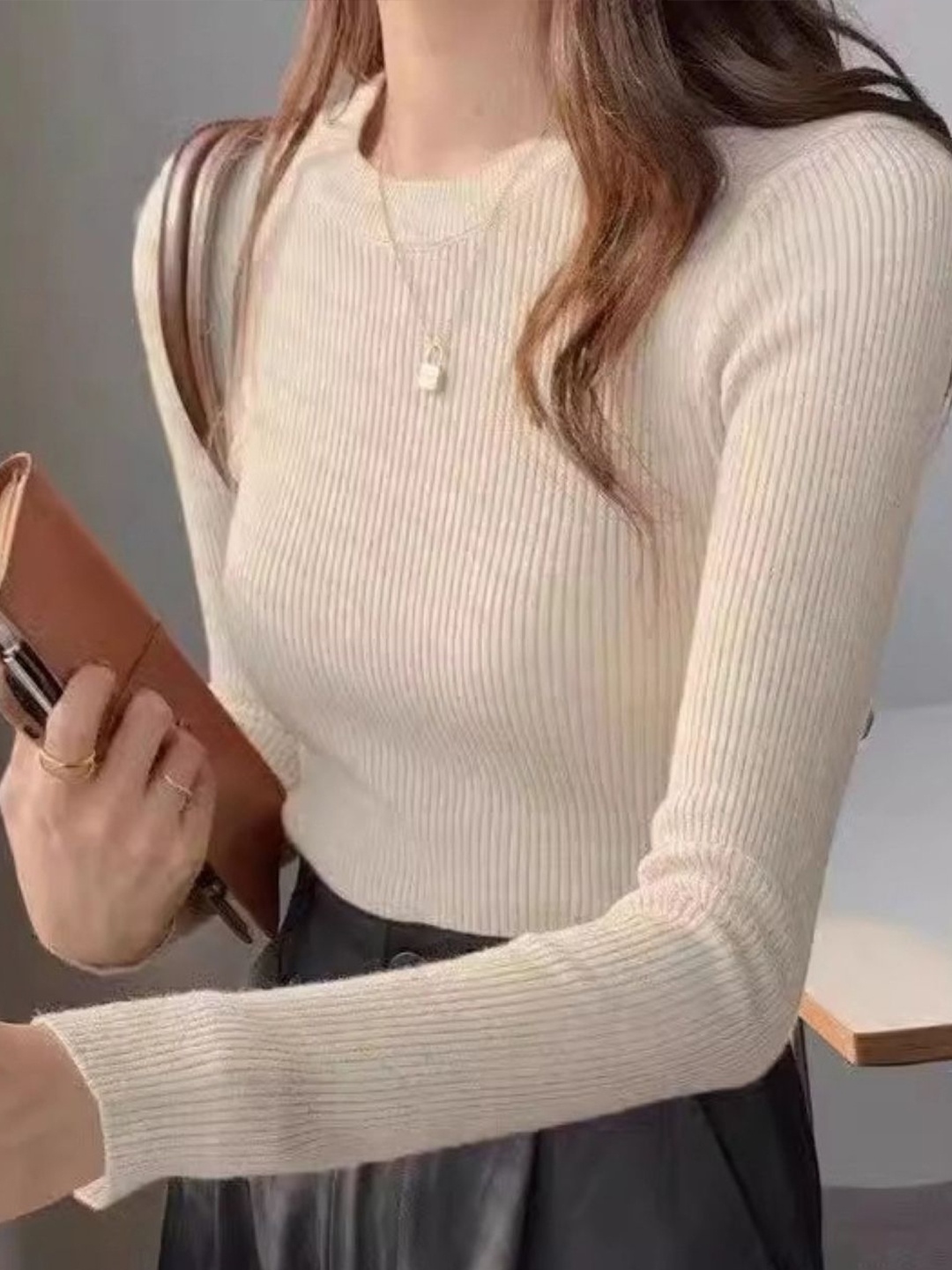 

KPOP Women Round Neck Long Sleeves Top, Khaki