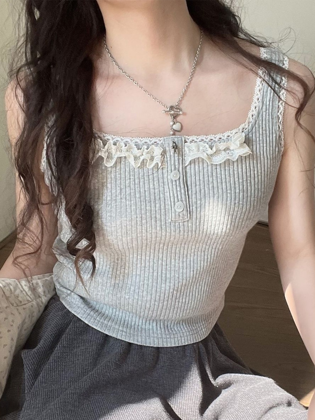 

KPOP Women Square Neck Sleeveless Top, White