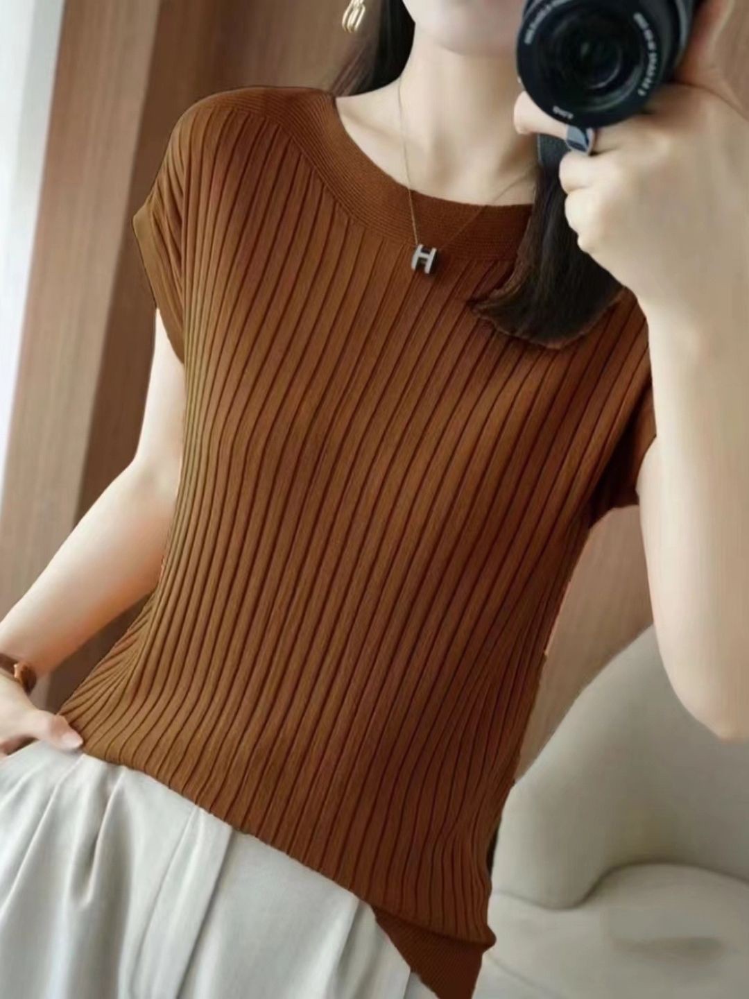 

KPOP Women Boat Neck Short Sleeves Top, Brown