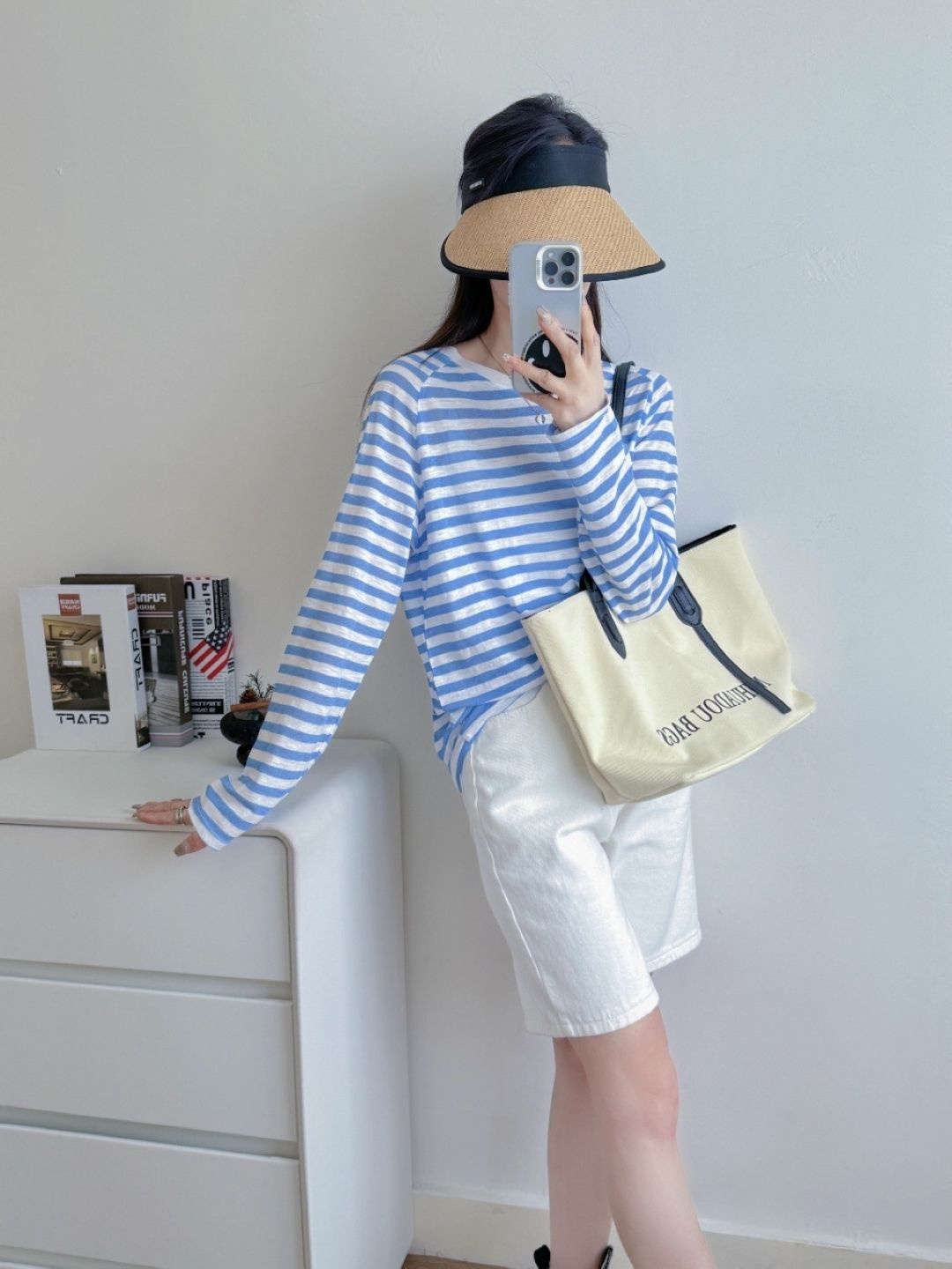 

KPOP Women Striped Extended Sleeves Linen Top, Blue