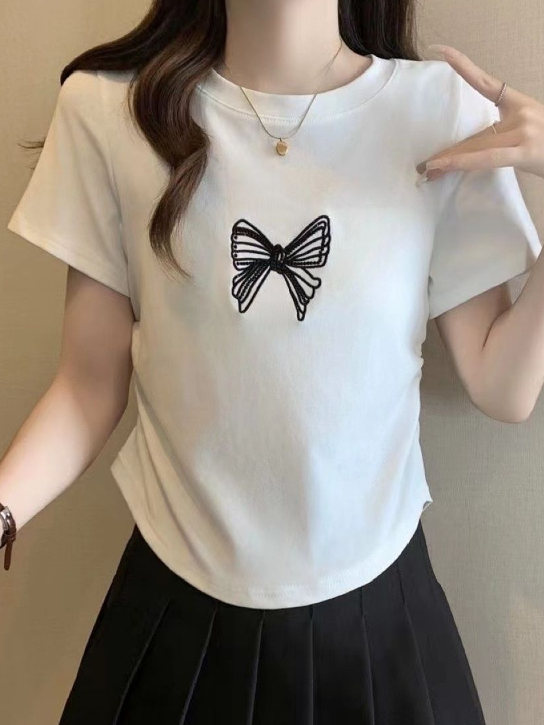 

KPOP Women Graphic Printed Top, White