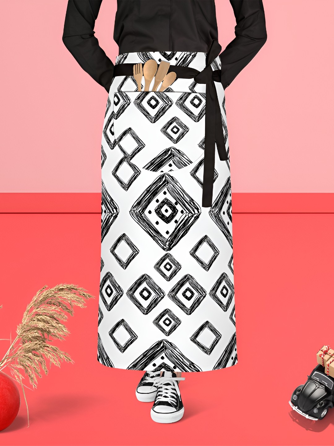 

ArtzFolio White & Black Printed Cotton Waist Apron