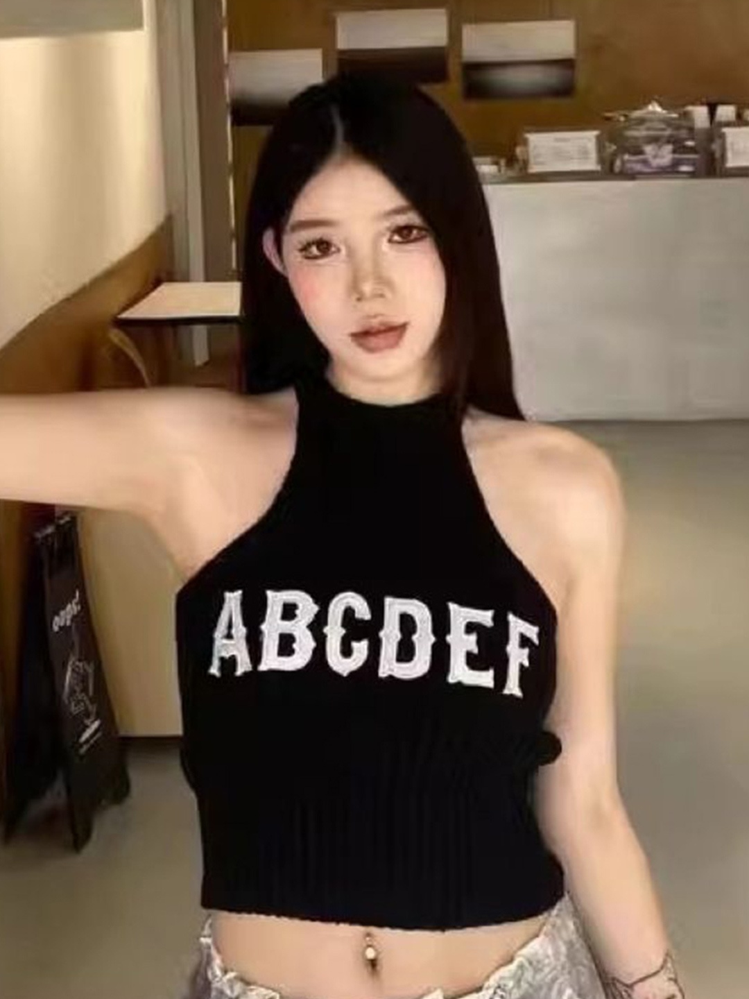 

KPOP Women Typography Printed Round Neck Sleeveless Crop Top, Black