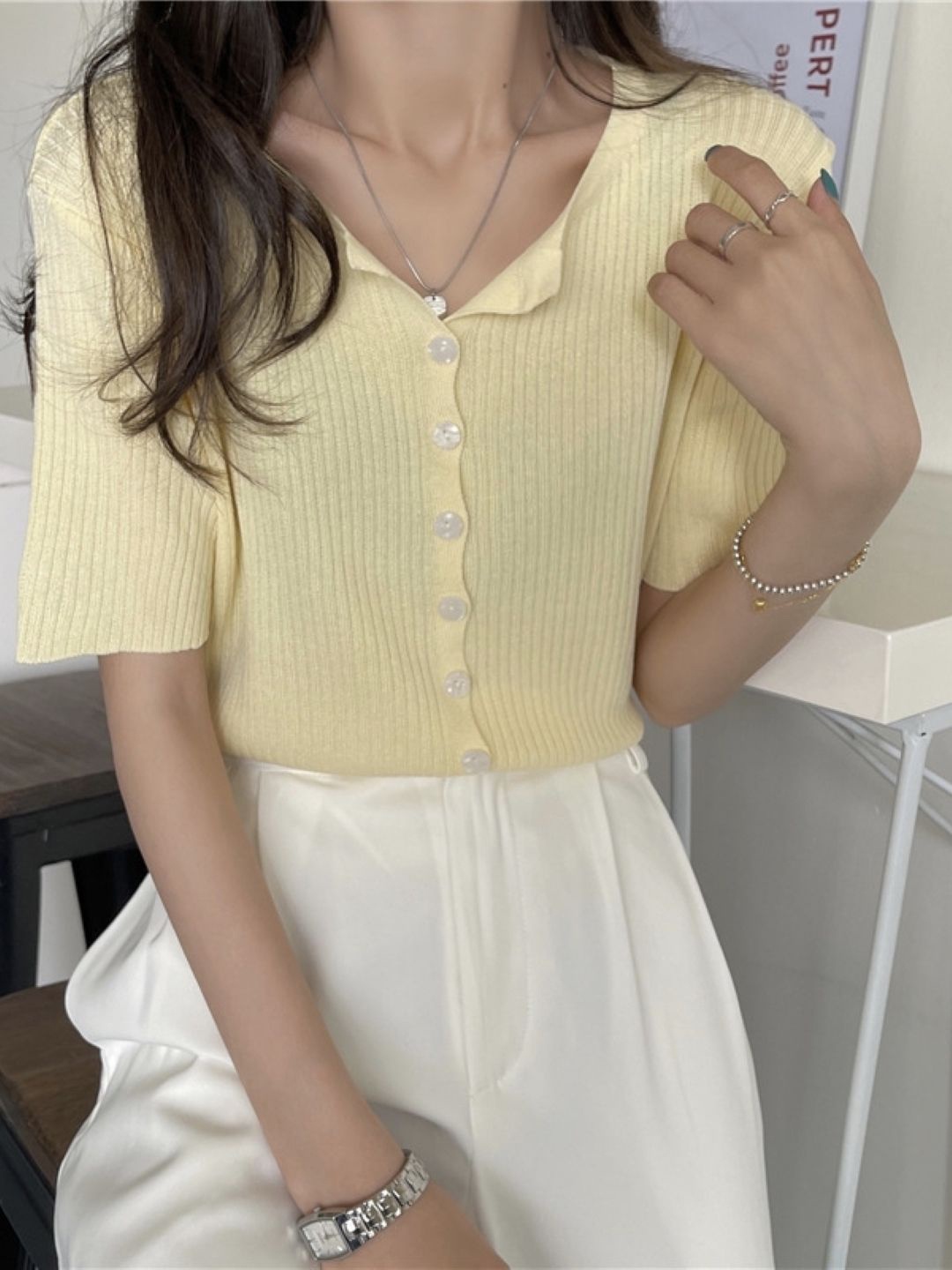 

KPOP Women V-Neck Solid Top, Yellow