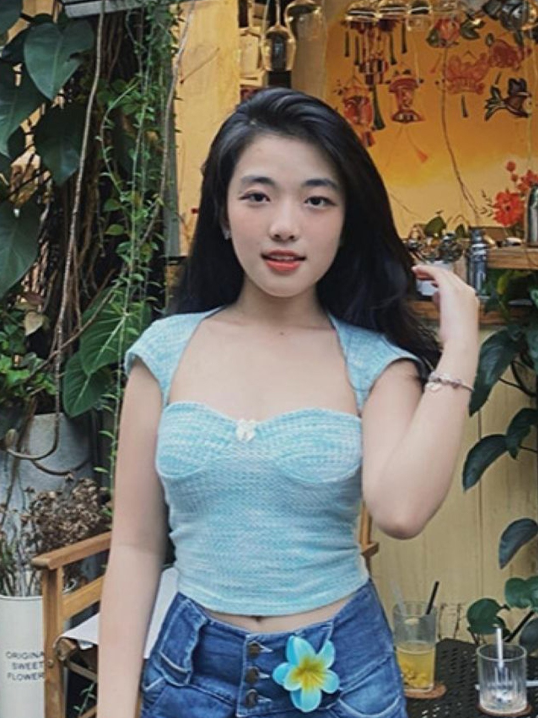 

KPOP Women Knitted Sweetheart Neck Crop Top, Blue