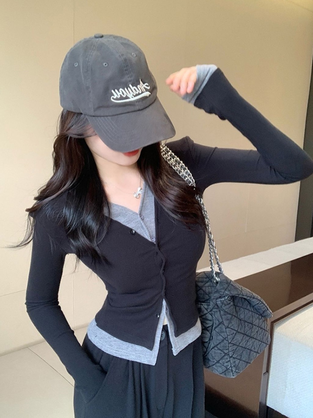 

HERE&NOW Women Extended Sleeves V-Neck Long Sleeves Top, Grey