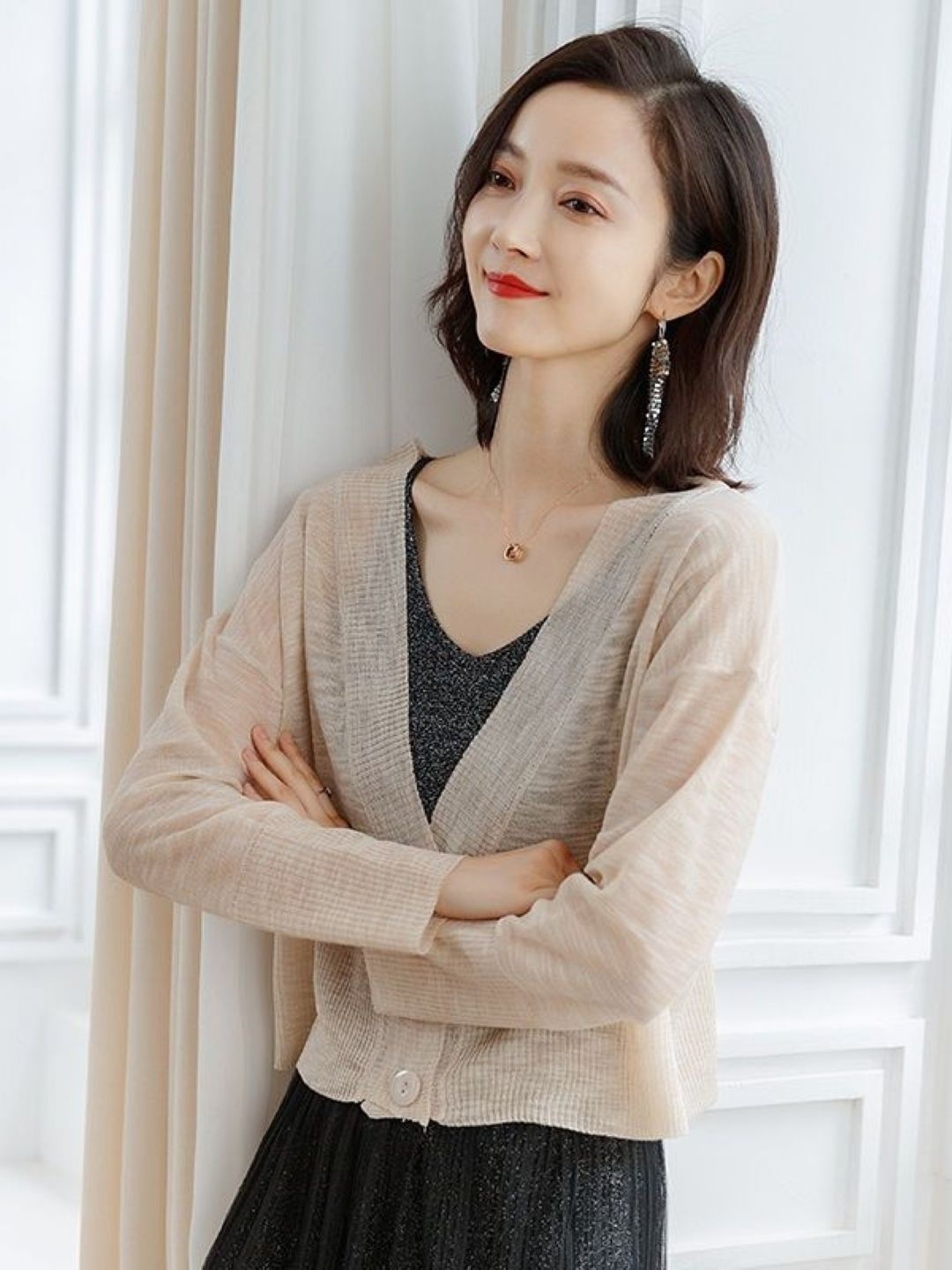 

KPOP V-Neck Long Sleeves Regular Top, Khaki