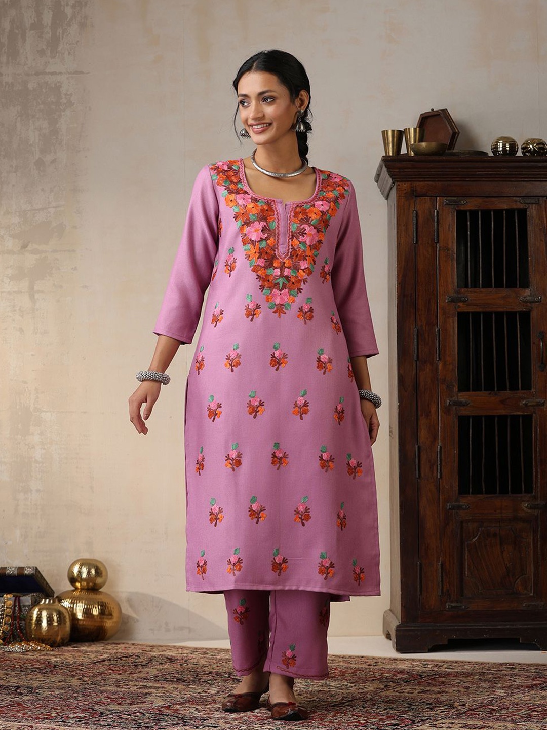 

House of Chikankari HOC Crafts Aari Woven Kurta Set, Lavender